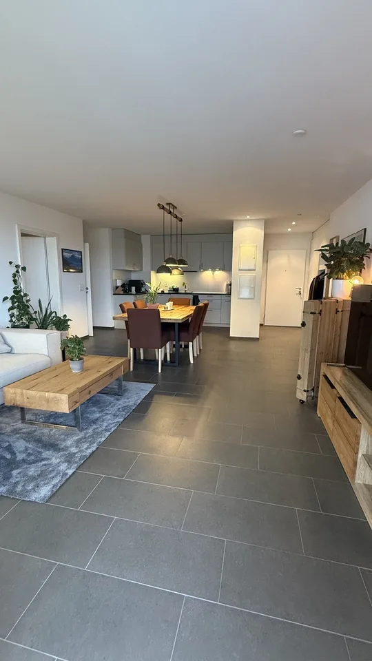 2.5 Zimmerwohnung mit grossem Balkon und Weitsicht