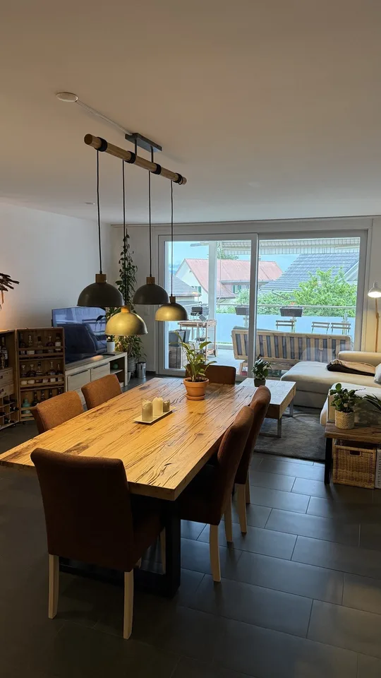 2.5 Zimmerwohnung mit grossem Balkon und Weitsicht