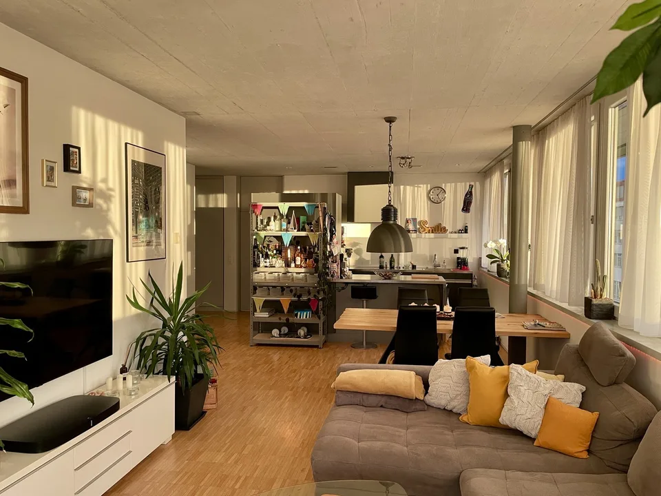 WG-ZIMMER MIT EIGENEM BAD