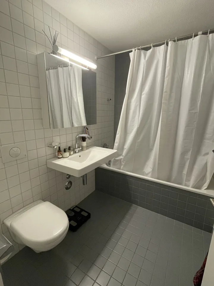 Befristet: Möblierte 3.5-Zimmer-Wohnung im Glattpark (Aug–Okt)