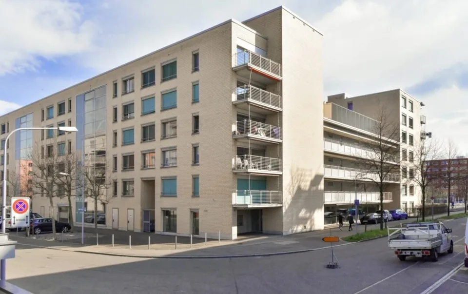 Motorradplatz zu vermieten!