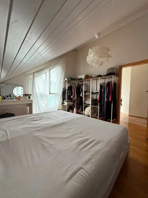 Zimmer in schoener Maisonette-Wohnung zu vermieten