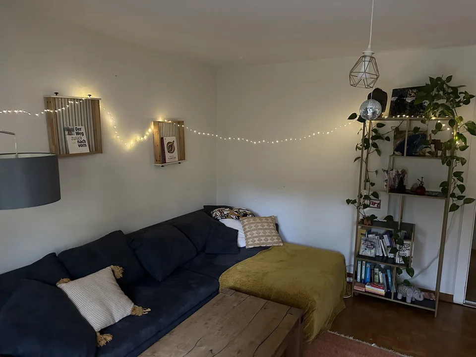 WG-Zimmer in schöner 3-Zimmerwohnung