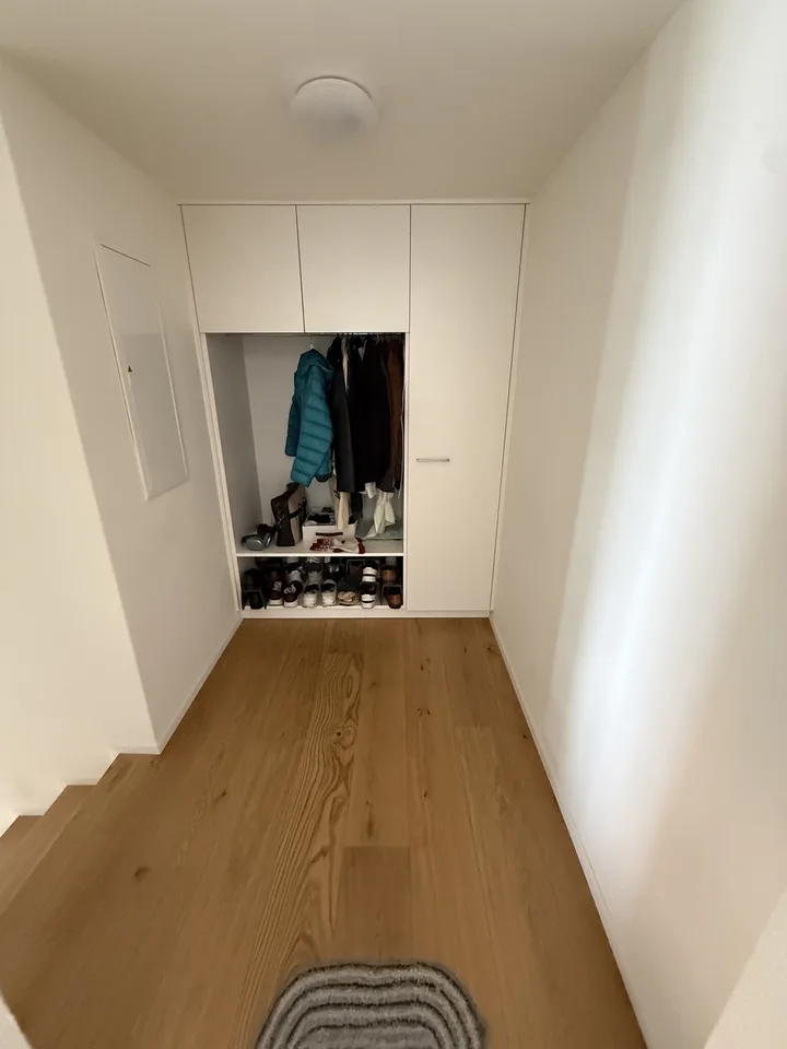 Bright 2.5-Room Apartment in the Heart of Zurich Oerlikon