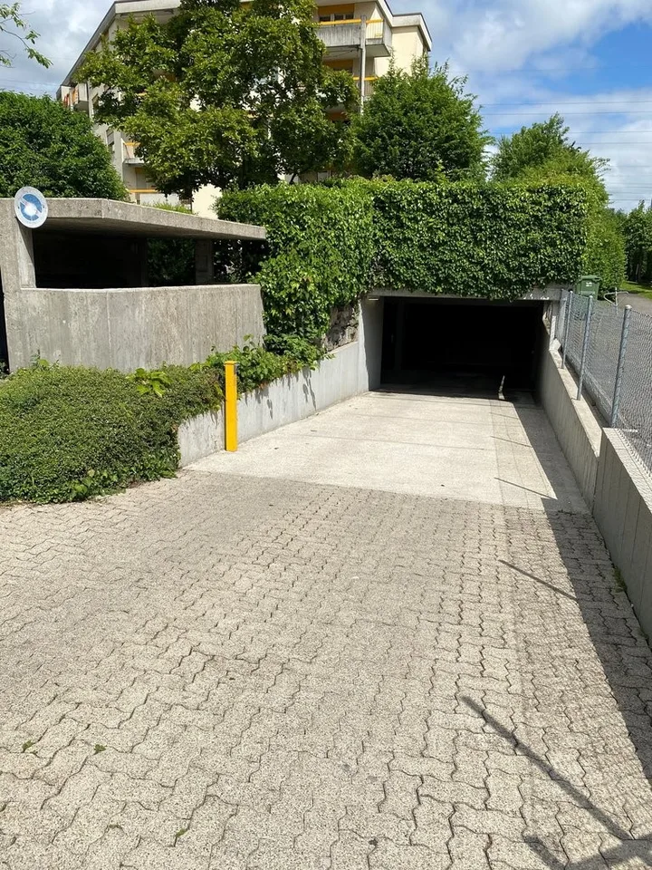 Einstellplätze zu vermieten