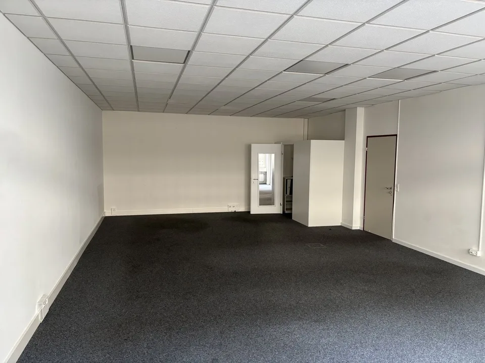 ""61 m2 Büro im pulsierenden Zürich-Oerlikon""