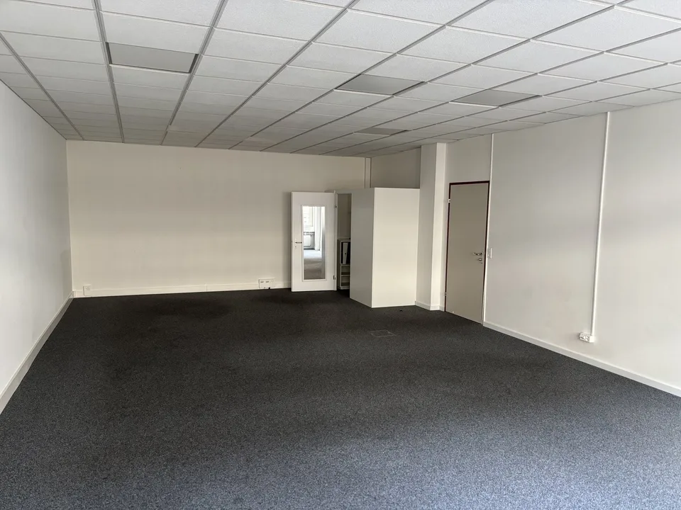 ""61 m2 Büro im pulsierenden Zürich-Oerlikon""