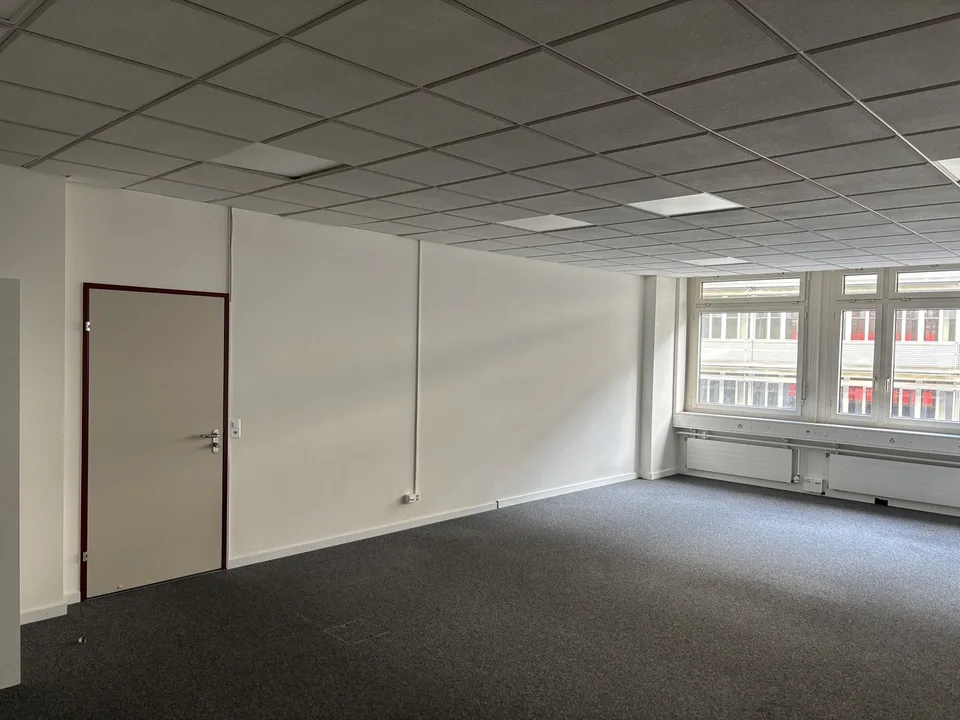 ""61 m2 Büro im pulsierenden Zürich-Oerlikon""