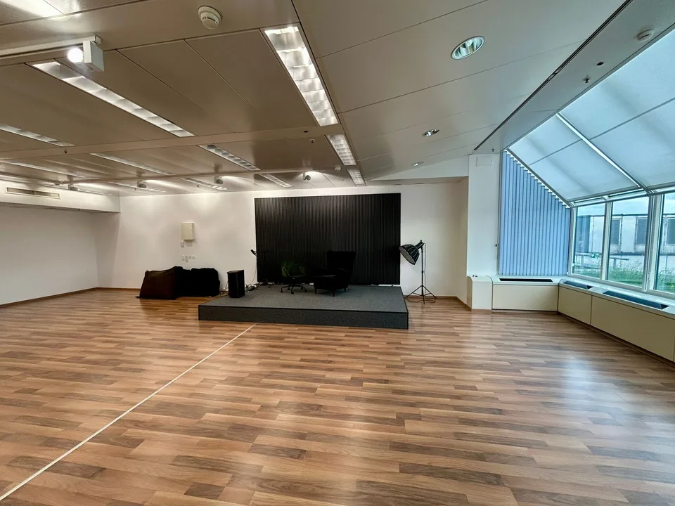 ZU VERMIETEN - SR681 107 m²