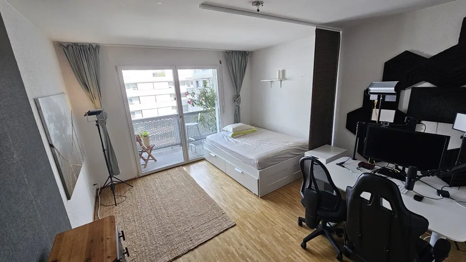 Temporary furnished for 3 month Aug 1 - Oct 31