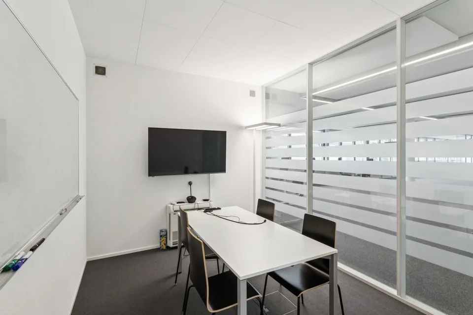 Zentral gelegene Bürofläche in Zürich Oerlikon – foto 11 di 18