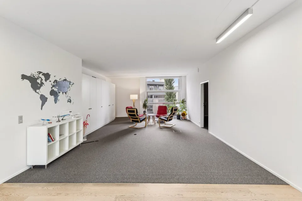 Zentral gelegene Bürofläche in Zürich Oerlikon – foto 14 di 18