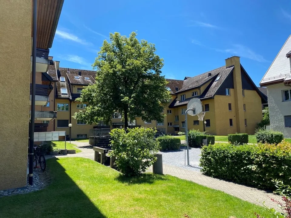 Geschützter Einstellplatz ab sofort zu vermieten!