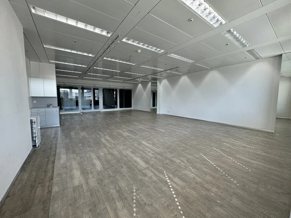101m² Gewerbefläche in Glattpark (Opfikon) mieten