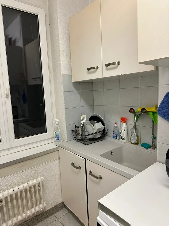 Spacious Room in Zurich Seebach – Sleeps Up to 3 Guests