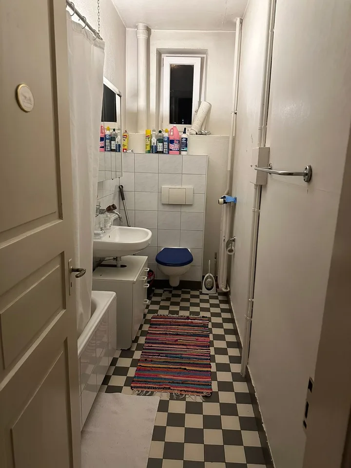 Spacious Room in Zurich Seebach – Sleeps Up to 3 Guests