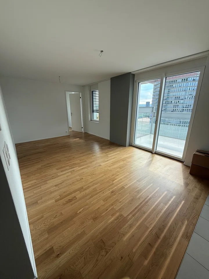 [For Sublet] 2.5 room apartment in Zurich Stettbach (2160 CHF/mo)