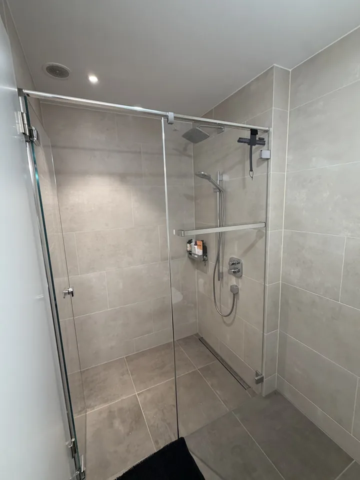 Zimmer frei in entspannter & moderner WG