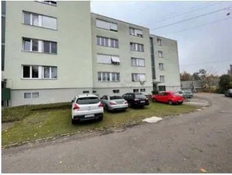 Parkplatz in Dübendorf