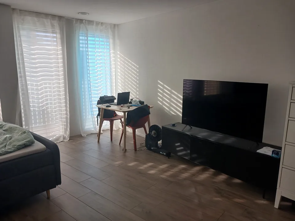 🏡 Wohnung zur Untermiete – Mitte Juni bis Ende August