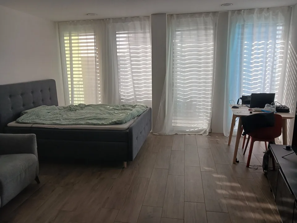 🏡 Wohnung zur Untermiete – Mitte Juni bis Ende August