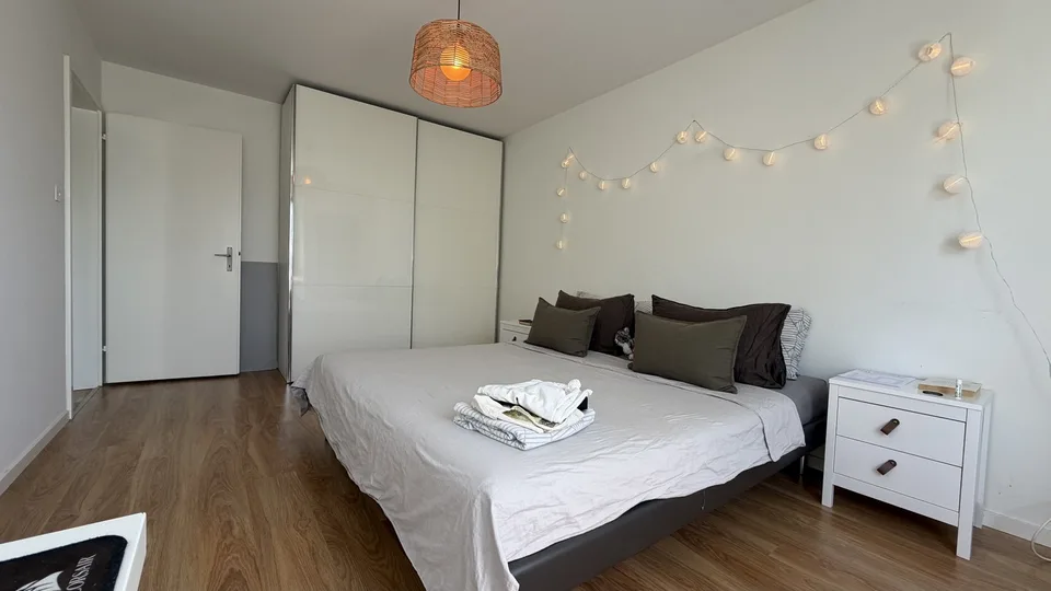Bright 2 Room Top-Floor Apartment with Balcony in Dübendorf