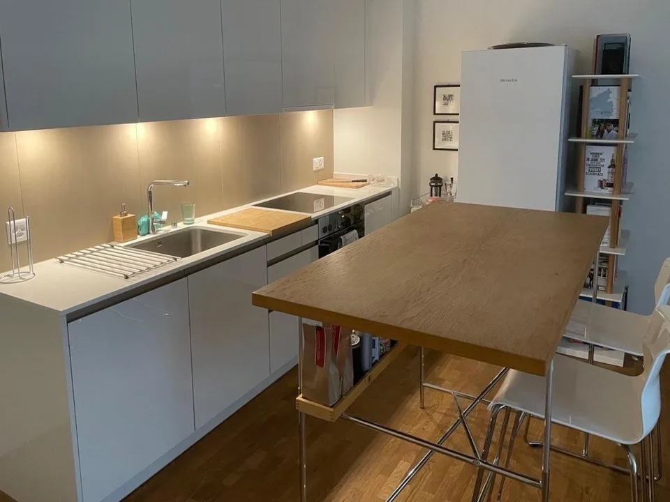 Moderne, voll möblierte Maisonettewohnung an der Bäckeranlage | Modern Fully Furnished Duplex Apartment at Bäckeranlage