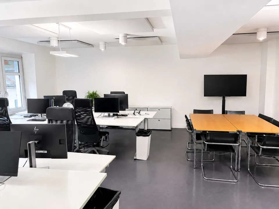 Möbliertes Büro direkt beim Zürich Hauptbahnhof - (CHF 566.25 / Arbeitsplatz / Monat)