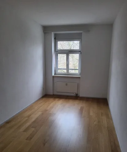 Nachmieter gesucht: Charmante 3.5-Zimmer-Wohnung am Limmatplatz
