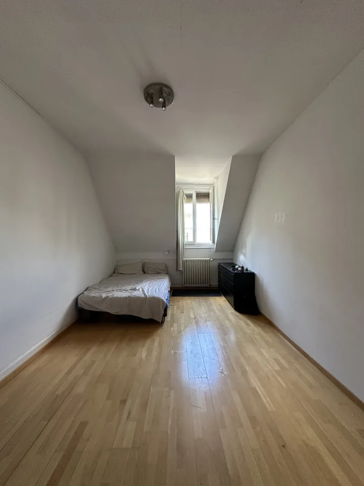 Helles WG-Zimmer in schöner 2er-WG ab sofort zur Zwischenmiete