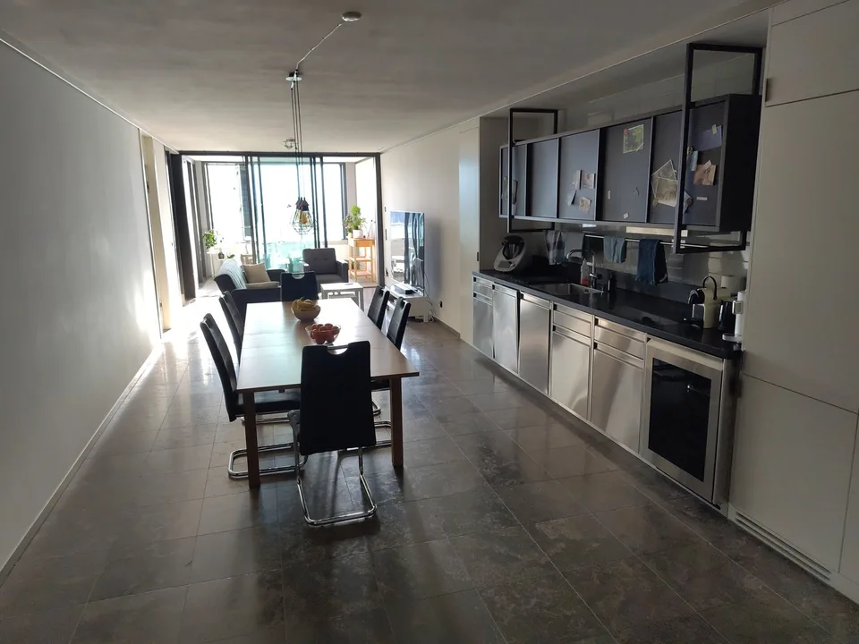 Europaallee: Zimmer in 3-Personen-WG // Room in 3-person flatshare