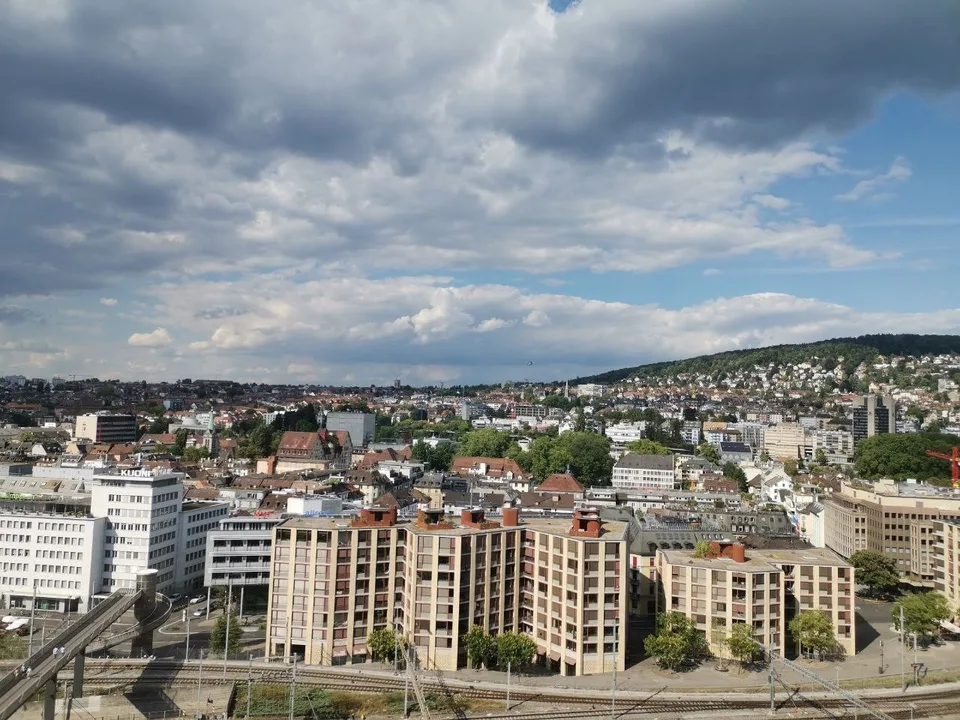 Europaallee: Zimmer in 3-Personen-WG // Room in 3-person flatshare