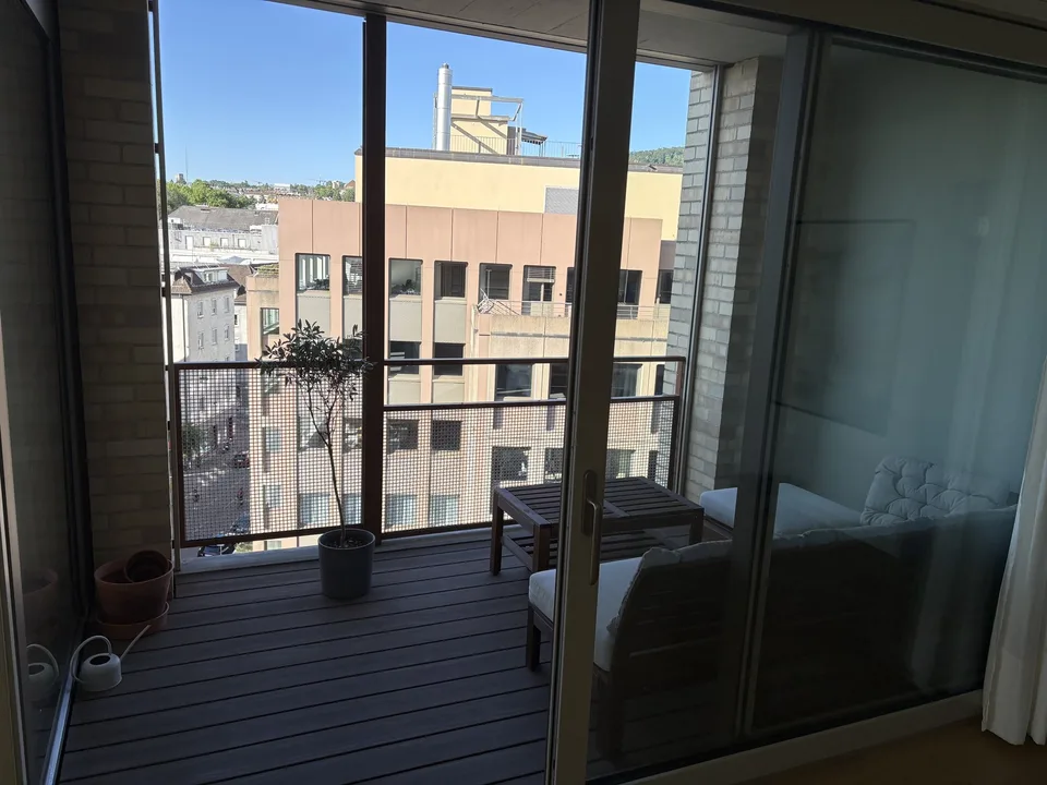 Short term apartment sublease near HB