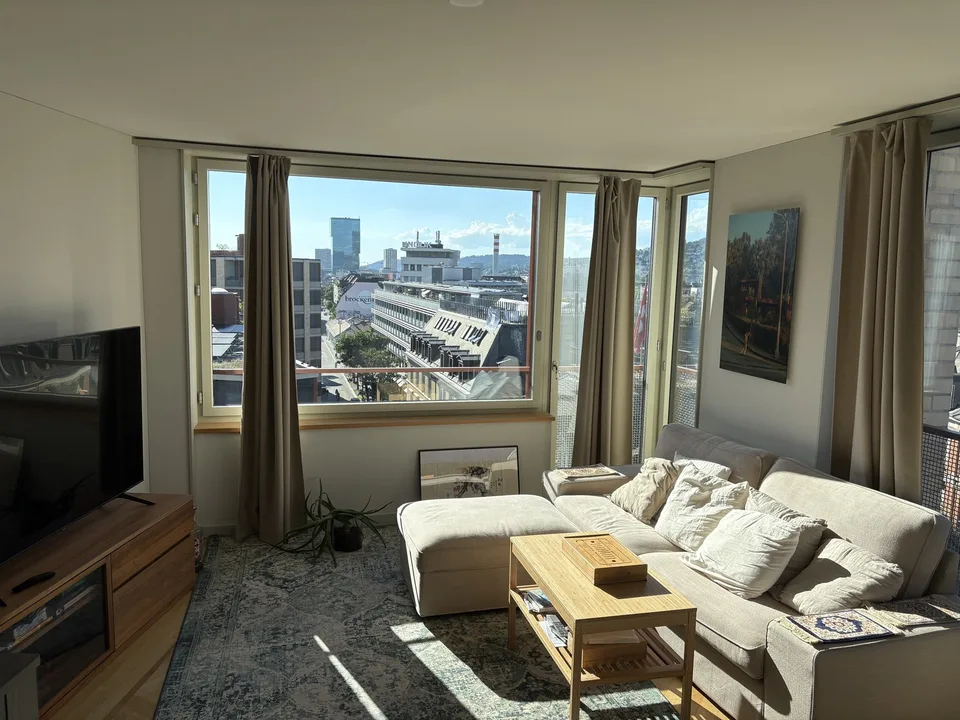 Short term apartment sublease near HB