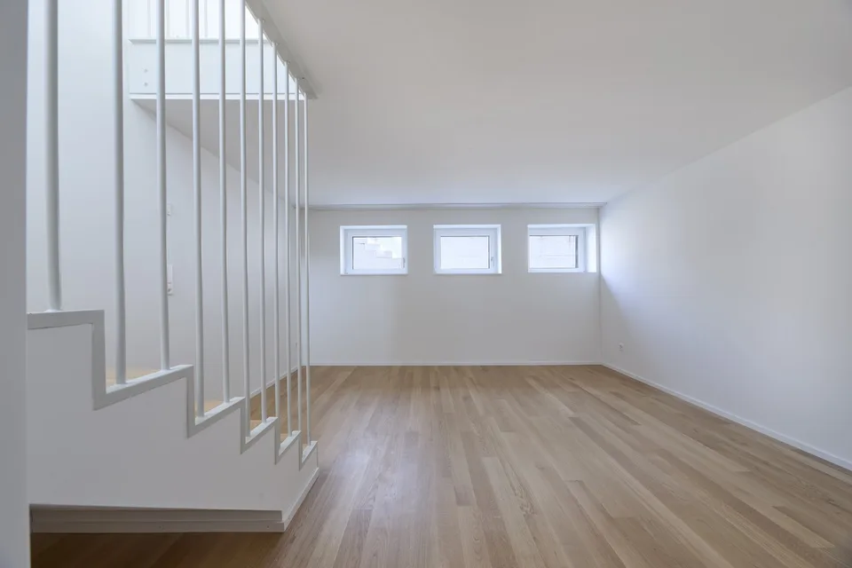 Modernes 2.5-Zimmer-Loft – Renoviert im 2025, zur Nachmiete ab Mitte August 2026