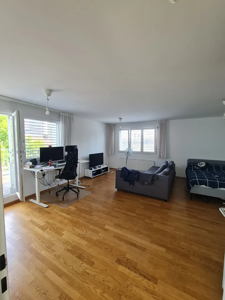 1.5 Zimmerwohnung beim Bahnhof Oerlikon