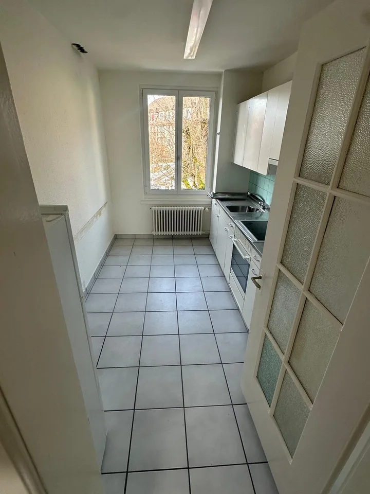 möbliertes Zimmer in Wipkingen, ab 01. Juni bezugsbereit