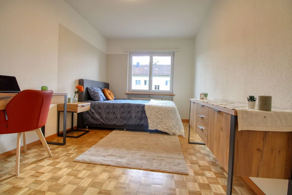 Ruhiger urbaner Rückzugsort in der Nähe der Universität in Irchel