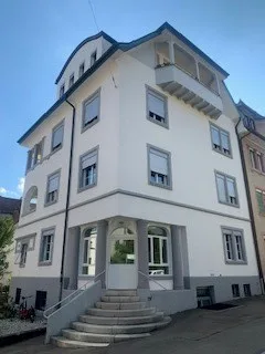 Lichtdurchflutetes Hochparterre Bijoux im Herzen von Wipkingen