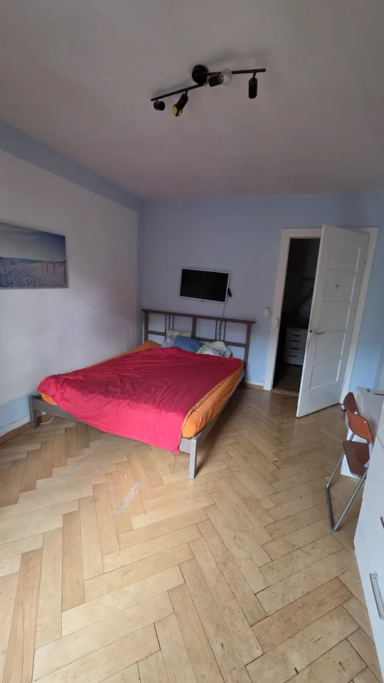 Furnished room in a shared flat