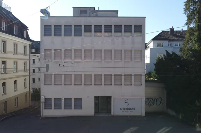 Grosszügige Gewerbeliegenschaft an zentraler Lage am Schaffhauserplatz zu vermieten