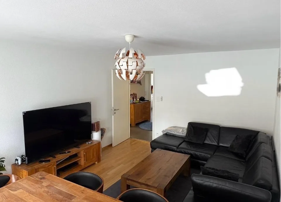 Moderne 3.5-Zimmer-Wohnung in Seenähe