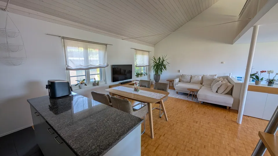 Möblierte 3.5 Zimmer-Wohnung in Uster