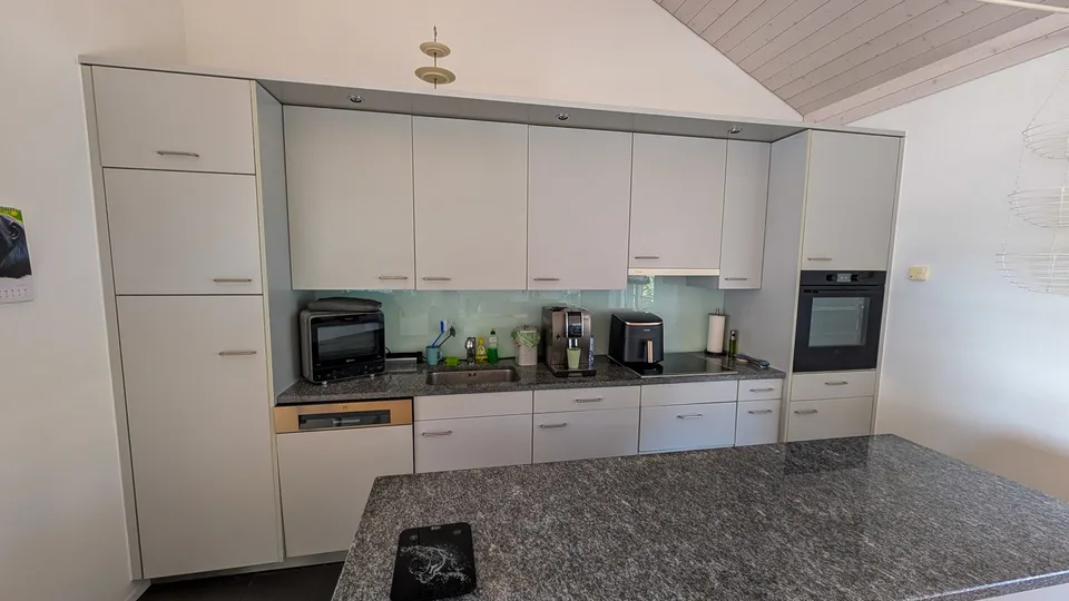 Möblierte 3.5 Zimmer-Wohnung in Uster