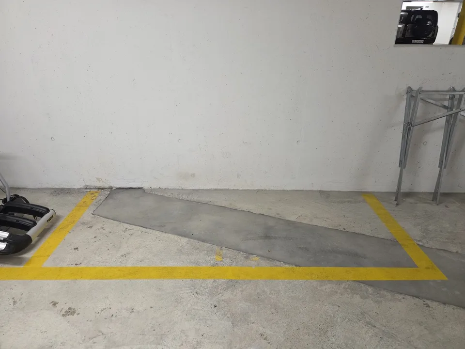 Sicherer, trockener Garagenplatz für Motorrad/Roller