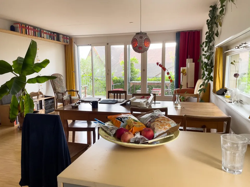 2 Zimmer in WG mit seperatem Bad