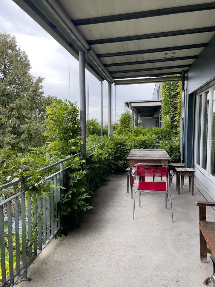 2 Zimmer in WG mit seperatem Bad
