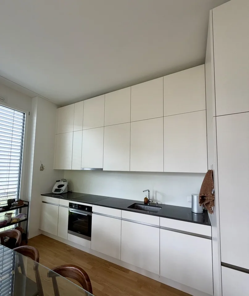 3.2m raumhohe Wohnung im Quartier Binz