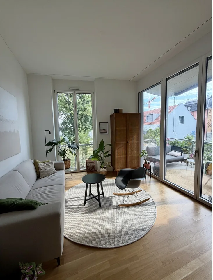 3.2m raumhohe Wohnung im Quartier Binz
