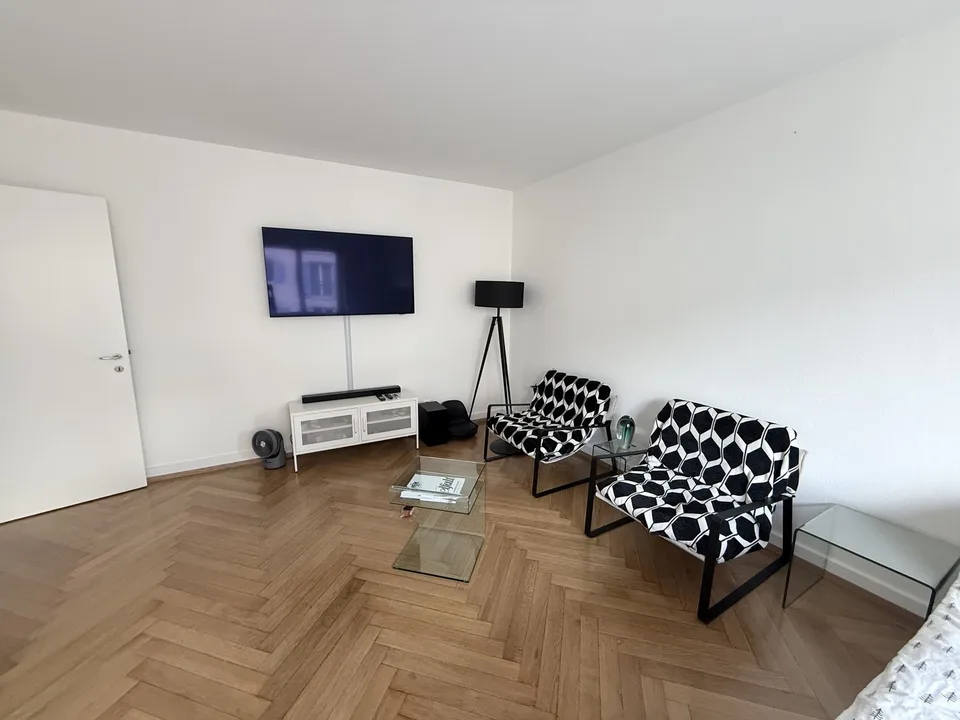 Flat in ZH